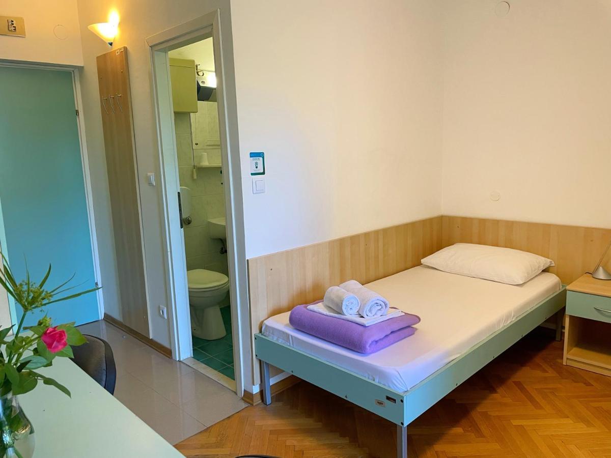 Hostel Spinut Сплит Екстериор снимка
