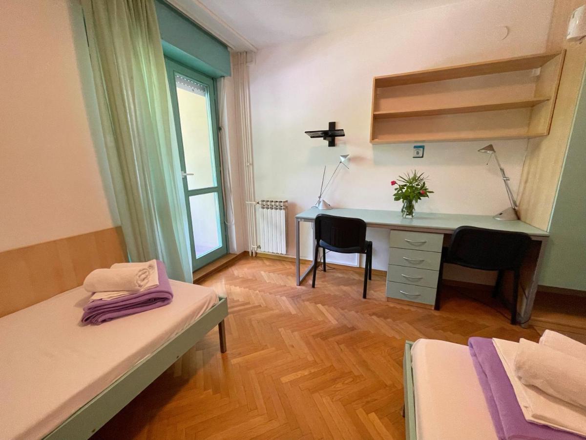 Hostel Spinut Сплит Екстериор снимка