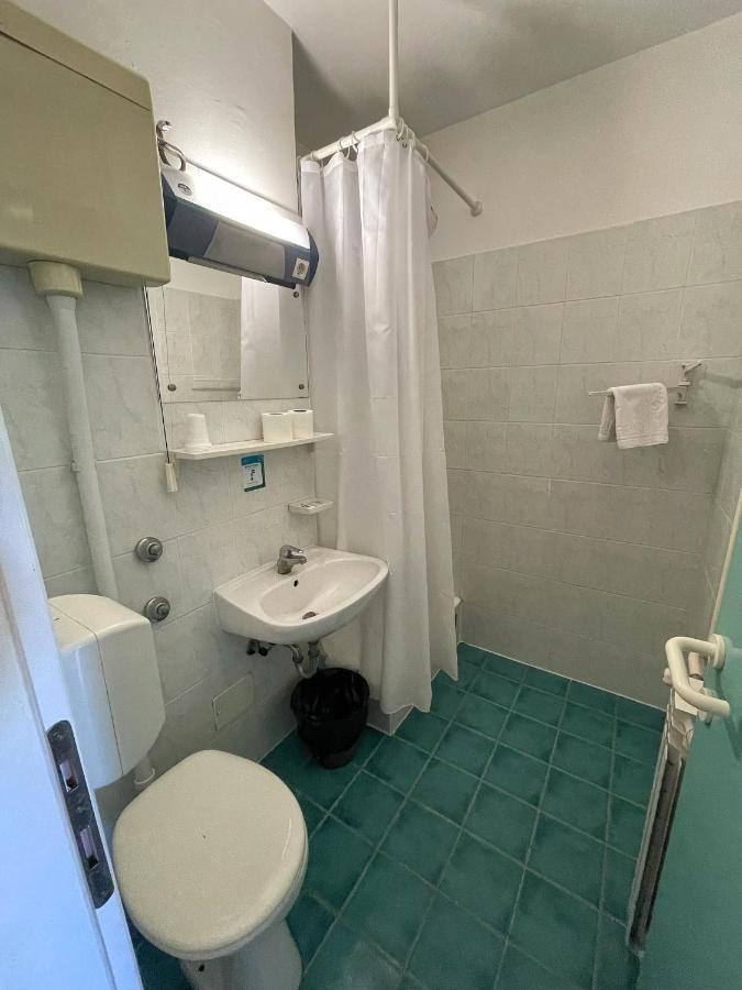 Hostel Spinut Сплит Екстериор снимка