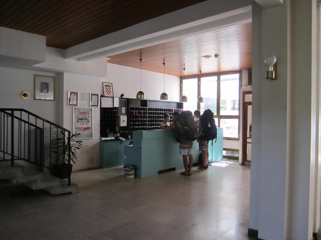 Hostel Spinut Сплит Екстериор снимка